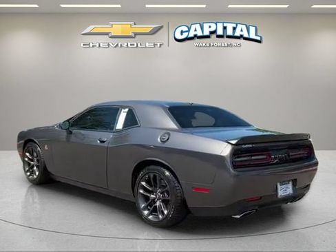 Used 2021 Dodge Challenger R/T Scat Pack RWD image 5