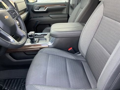 Used 2023 Chevrolet Silverado 1500 LT image 8