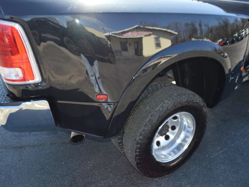 Used 2018 RAM 3500 Laramie w/ Convenience Group AWD/4WD image 10