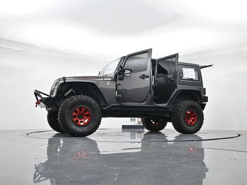 Used 2017 Jeep Wrangler Unlimited Rubicon AWD/4WD image 51