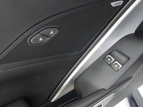 Used 2019 Chevrolet Corvette Stingray Coupe w/ Z51 1LT RWD image 26