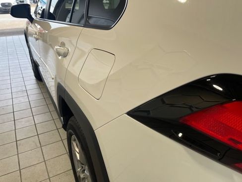 Used 2025 Toyota RAV4 XLE w/ Convenience Package FWD image 19