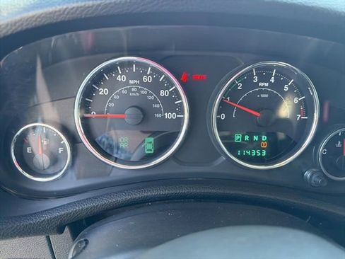 Used 2012 Jeep Wrangler Unlimited Sahara w/ Connectivity Group AWD/4WD image 9