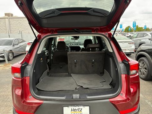 Used 2025 Chevrolet TrailBlazer LT FWD image 31