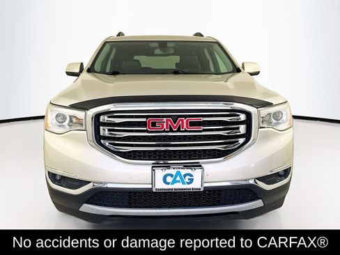 Used 2017 GMC Acadia SLT FWD image 2