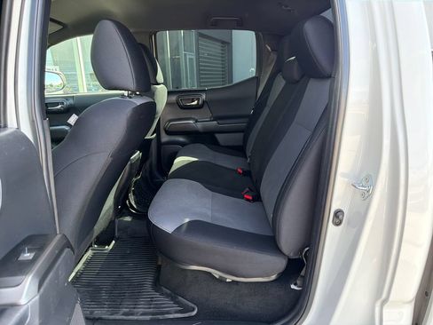 Used 2023 Toyota Tacoma TRD Sport AWD/4WD image 12