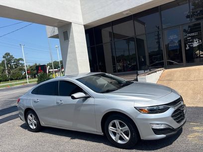 Used 2022 Chevrolet Malibu LT