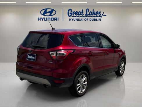 Used 2017 Ford Escape SE FWD image 5
