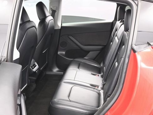 Used 2023 Tesla Model Y Long Range image 39