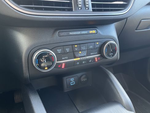 Certified 2023 Ford Escape Active AWD/4WD image 20