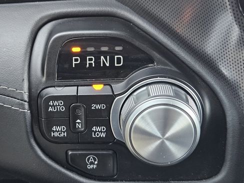 Used 2023 RAM 1500 Limited w/ Body Color Bumper Group AWD/4WD image 13