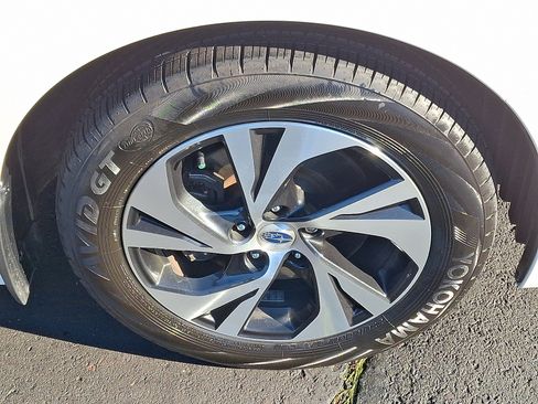 Used 2021 Subaru Legacy Premium image 8