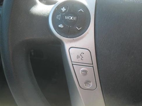 Used 2012 Toyota Prius V Three FWD image 29