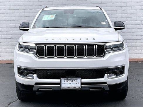 Certified 2024 Jeep Wagoneer Series III AWD/4WD image 2