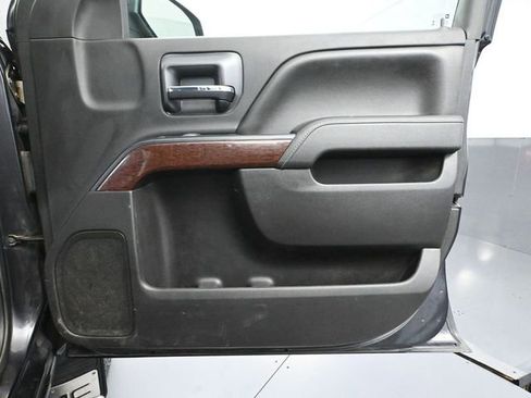 Used 2016 GMC Sierra 2500 SLE w/ SLE Preferred Package image 40