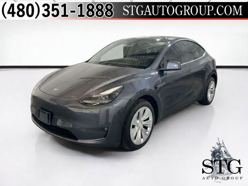 Used 2023 Tesla Model Y Long Range AWD/4WD image 1
