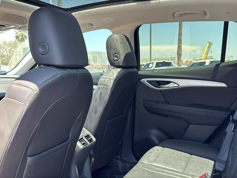 Used 2024 Buick Envision Avenir AWD/4WD image 24