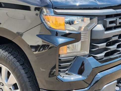 Used 2022 Chevrolet Silverado 1500 Custom RWD image 5