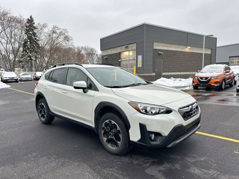 Certified 2023 Subaru Crosstrek 2.0i Premium image 15
