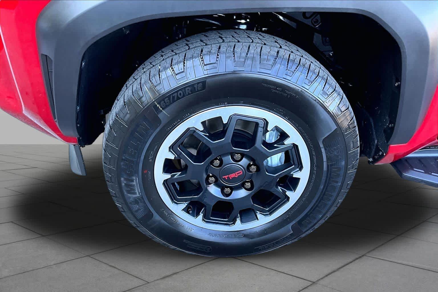 Certified 2026 Toyota 4Runner TRD Off-Road Premium AWD/4WD image 11