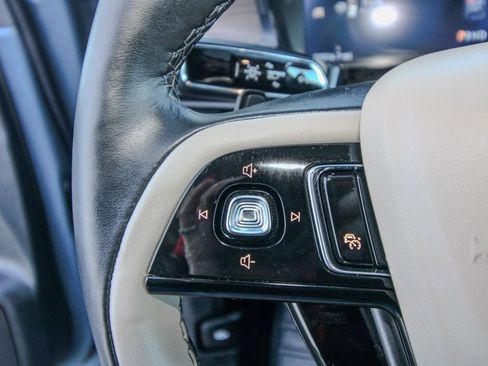 Used 2025 Lincoln Corsair Reserve w/ Towing Package image 22