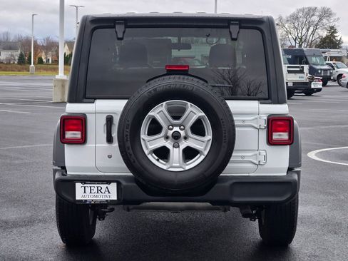 Used 2020 Jeep Wrangler Sport image 11
