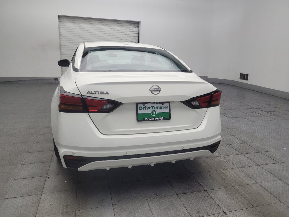 Used 2025 Nissan Altima 2.5 SV FWD image 6