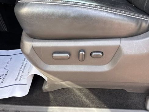 Used 2013 Ford F250 Lariat w/ Lariat Interior Pkg AWD/4WD image 9
