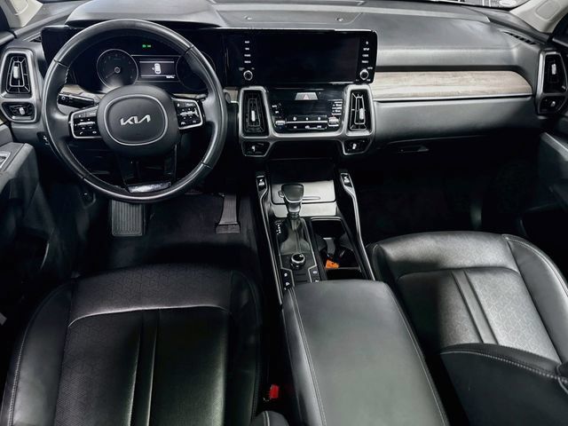 Used 2023 Kia Sorento S w/ Panoramic Sunroof Package AWD/4WD image 24