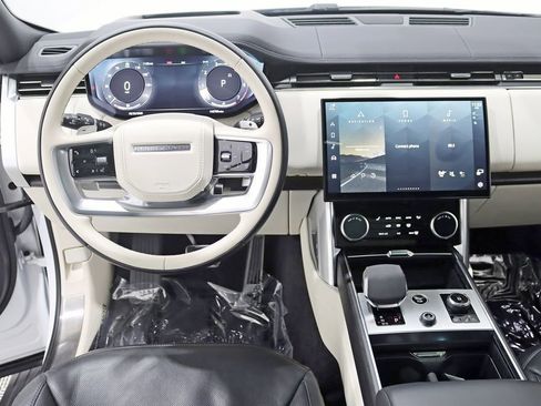 Used 2023 Land Rover Range Rover Long Wheelbase SE AWD/4WD image 15