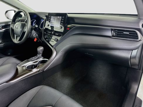 Used 2021 Toyota Camry LE FWD image 29