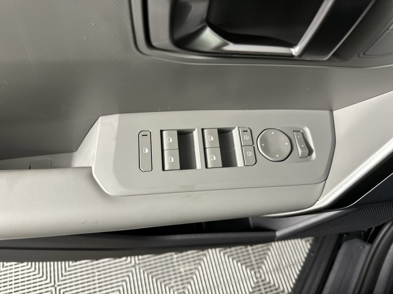 New 2027 Kia Seltos S AWD/4WD image 3