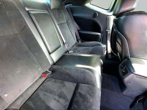 Used 2019 Dodge Challenger R/T Scat Pack w/ 1320 Drag Pack RWD image 32