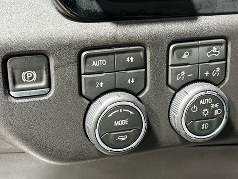 New 2026 Chevrolet Silverado 1500 High Country w/ Technology Package AWD/4WD image 13