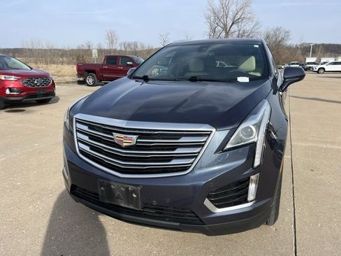 Used 2018 Cadillac XT5 Luxury w/ Driver Awareness Package image 8