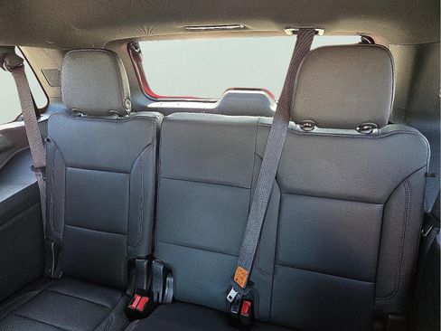 Used 2022 Chevrolet Tahoe Z71 w/ Z71 Off-Road Package image 10