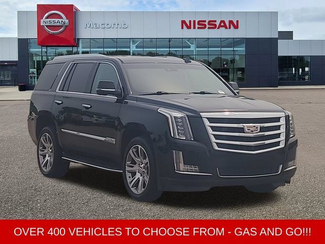 Used 2018 Cadillac Escalade Luxury AWD/4WD image 1