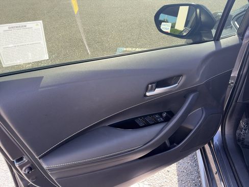 Used 2025 Toyota Corolla SE FWD image 5