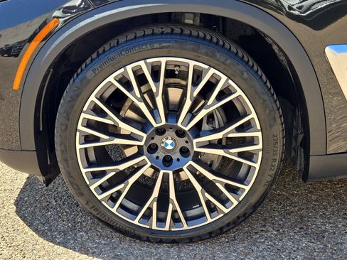 Certified 2026 BMW X5 xDrive40i w/ Executive Package AWD/4WD image 11