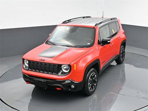 Used 2023 Jeep Renegade Trailhawk image 22