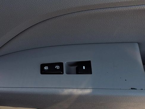Used 2019 Hyundai Elantra Limited FWD image 24