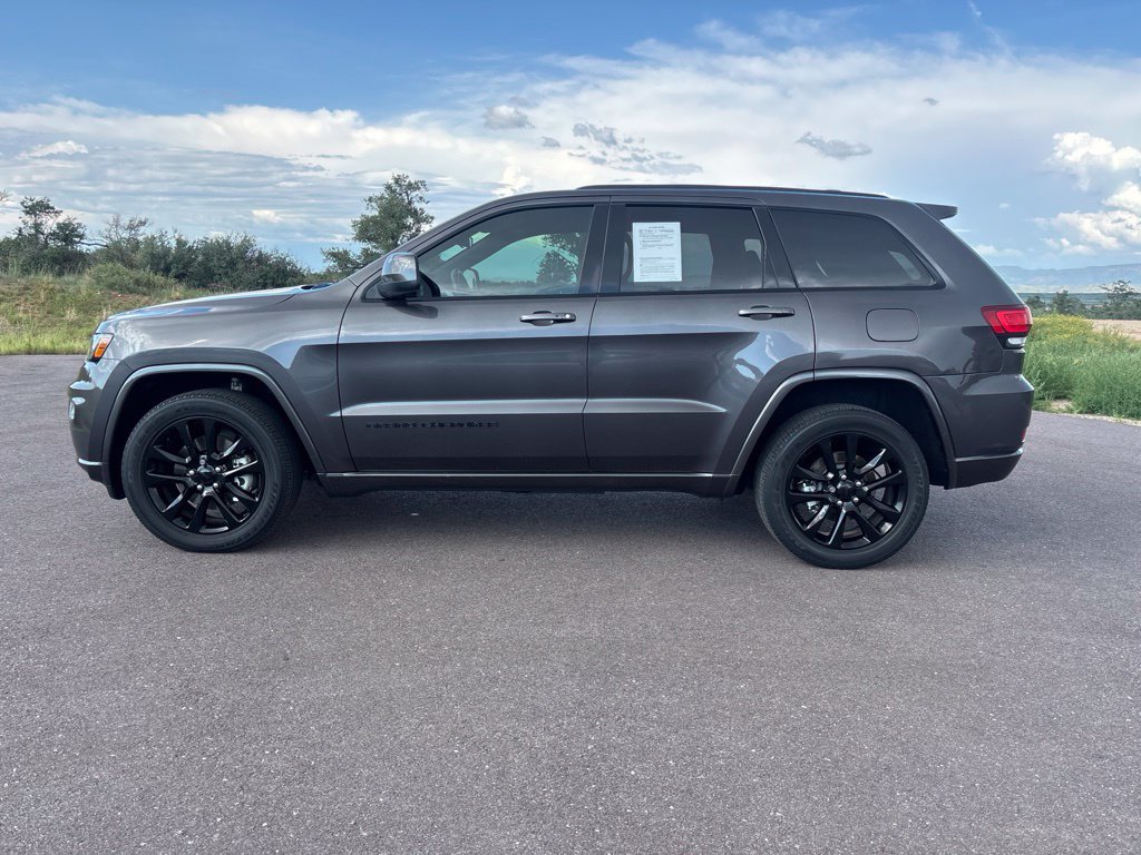 Used 2021 Jeep Grand Cherokee Laredo X AWD/4WD image 8