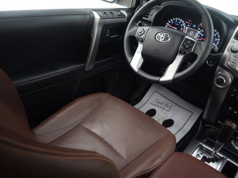 Used 2018 Toyota 4Runner Limited image 2