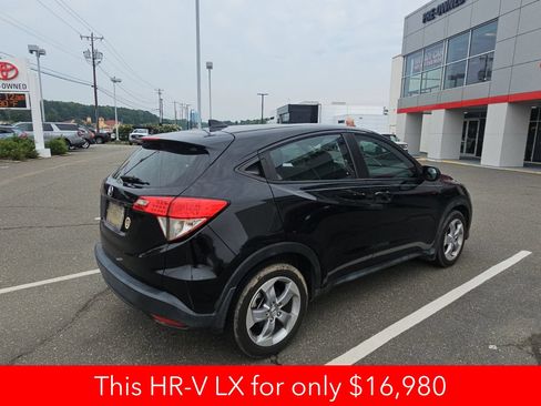 Used 2019 Honda HR-V LX image 14