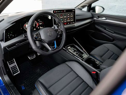 New 2026 Volkswagen Golf image 5