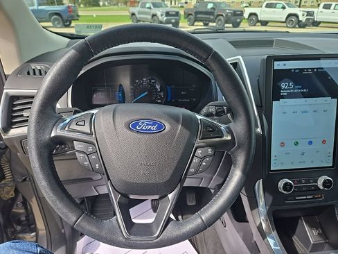 Used 2022 Ford Edge Titanium w/ Class II Trailer Tow Package AWD/4WD image 19