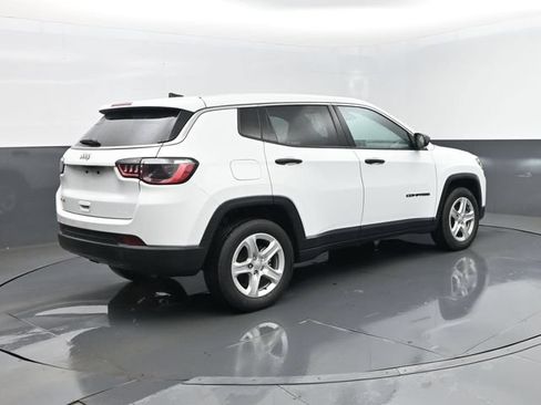 Used 2023 Jeep Compass Sport AWD/4WD image 21