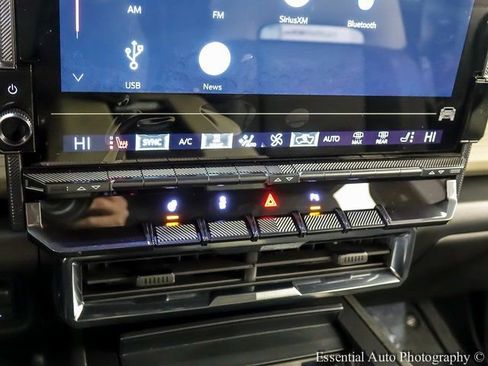 New 2026 GMC Hummer EV SUV image 16