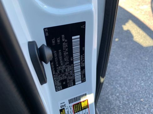 New 2026 Toyota Sienna XLE Woodland Edition AWD/4WD image 36