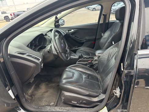 Used 2015 Ford Focus Titanium FWD image 11